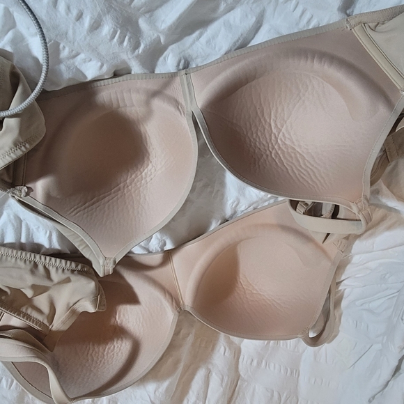 Cacique beige lightly lined tshirt bras (2) - Picture 5 of 7